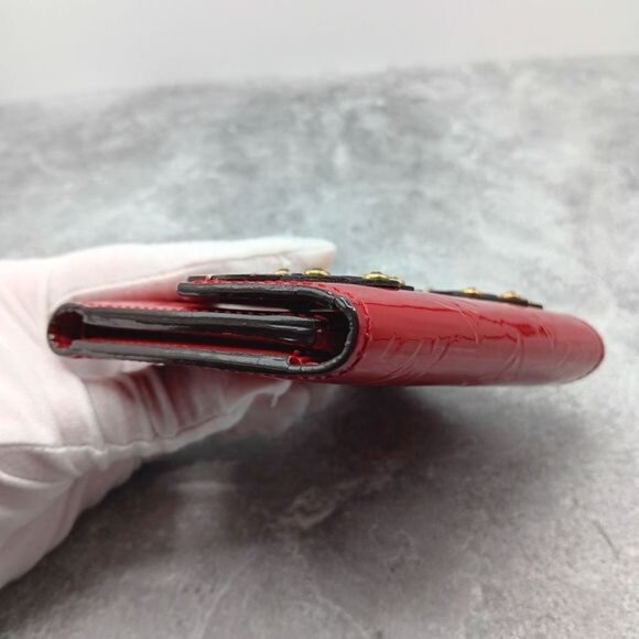 LOUIS VUITTON Limited Edition Vernis Angry Bird Victorine Wallet Pomme D'Amou - Picture 7 of 15